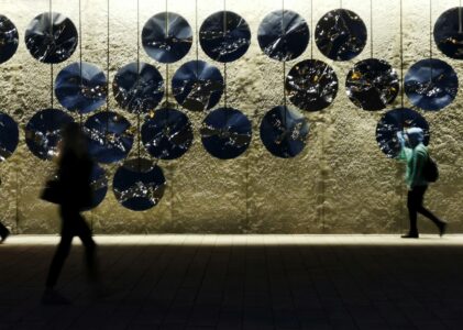 Αφανείς ήρωες της διπλανής πόρτας