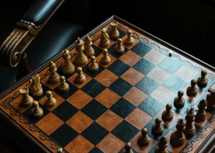 Σκάκι: Η τέχνη που ενισχύει τον νου και εξισορροπεί την ψυχολογία