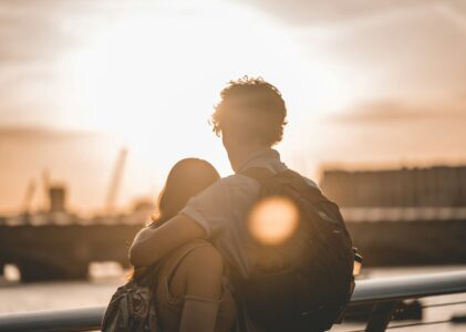 Σύγχρονες σχέσεις: Λάθη, άγχος και αυθεντική αγάπη