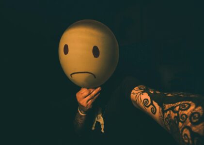 Καθηλωμένος σε μια ζωή που δεν σου αξίζει